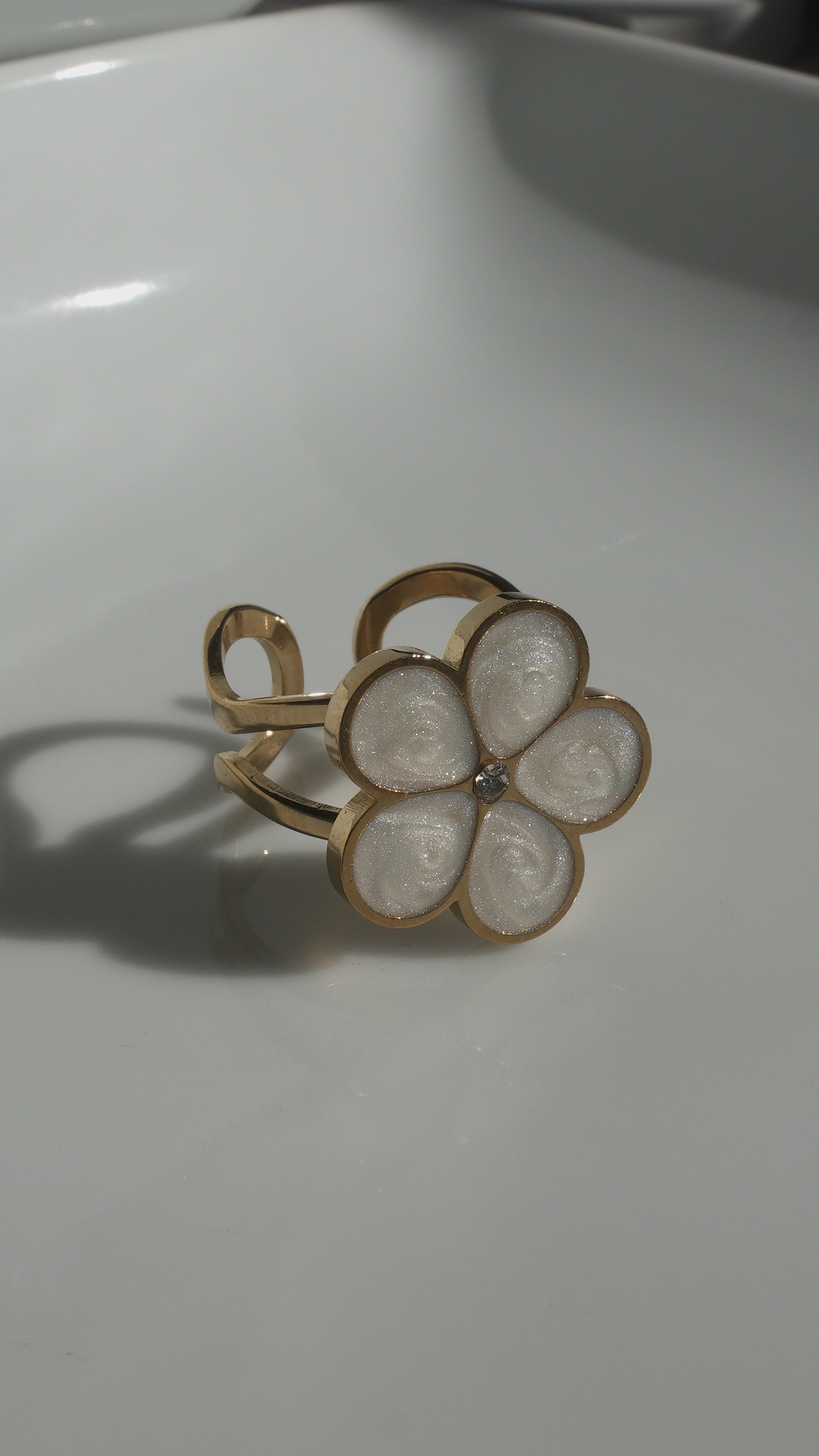 Iridescent Daisy Ring